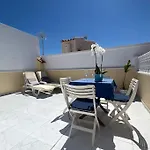 Sunny, South-facing & Welcoming *