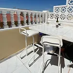 Sunny, South-facing & Welcoming Σπίτι διακοπών *