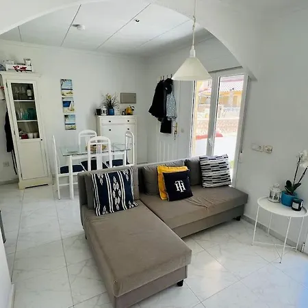 Holiday home Sunny, South-facing & Welcoming *