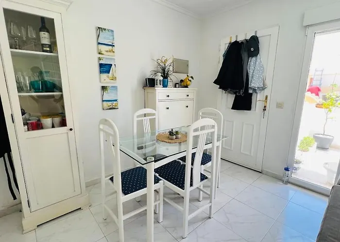 Sunny, South-facing & Welcoming