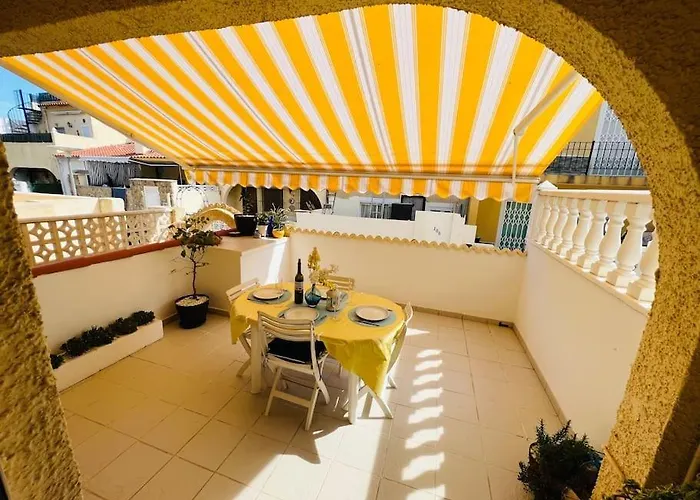 Sunny, South-facing & Welcoming