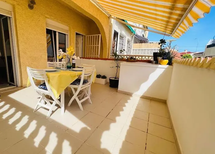 Tatil Evi Sunny, South-facing & Welcoming *